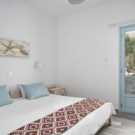 Hotel Iris Науса Екстер'єр фото