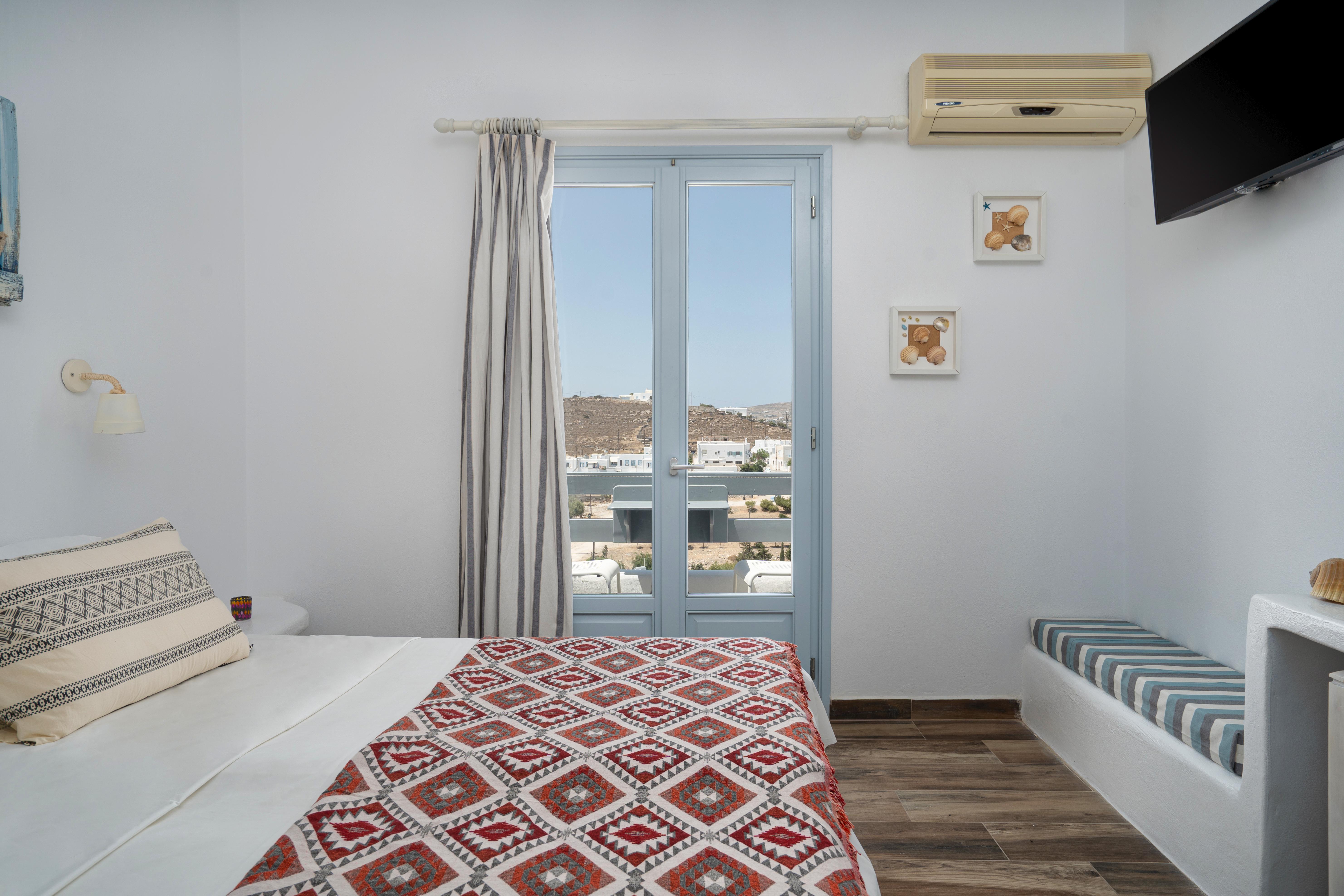 Hotel Iris Науса Екстер'єр фото