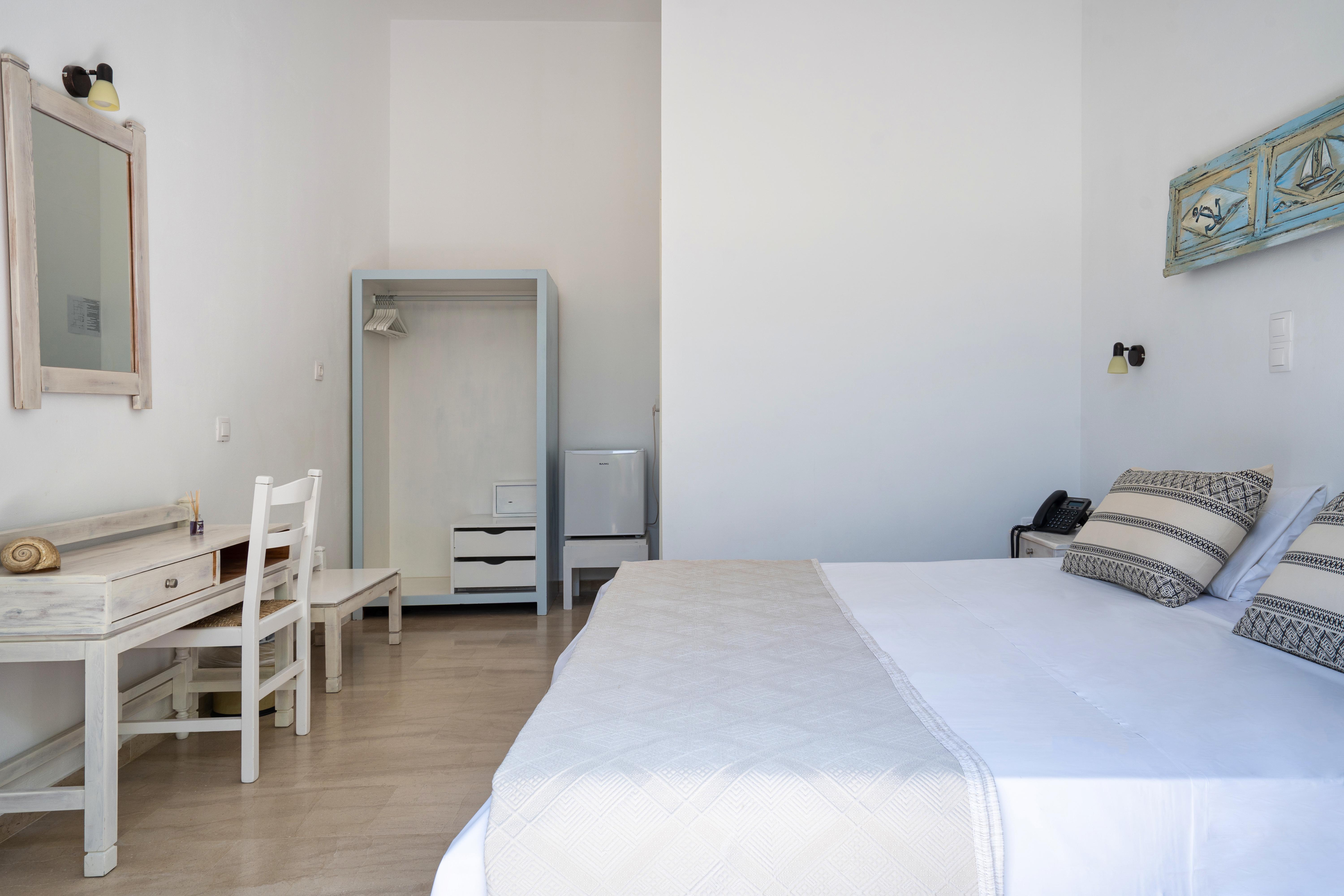 Hotel Iris Науса Екстер'єр фото
